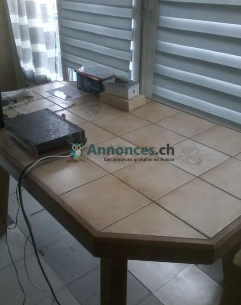 Table de cuisine a vendre