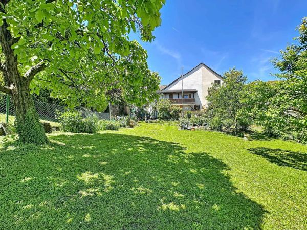 Maison de 6.5 pièces avec potentiel de construction