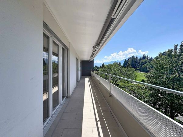Lumineux 3.5 pièces de 77.5 m2 + grand balcon 17.5 m2