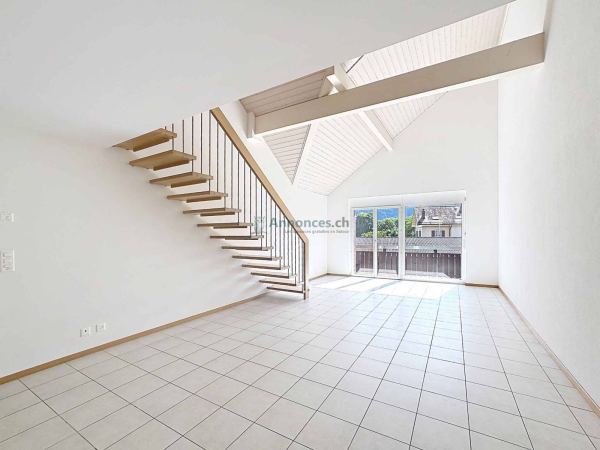 Grand 4.5 pièces de 137.7 m2 avec mezzanine et balcons couverts