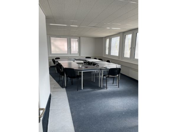 À LOUER : Surface commerciale de 265m2