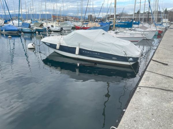 Bayliner Capri 2152