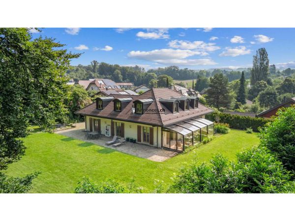Magnifique maison individuelle de 7.5 pièces avec grand jardin