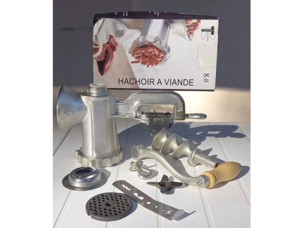HACHOIR A VIANDE MANUEL