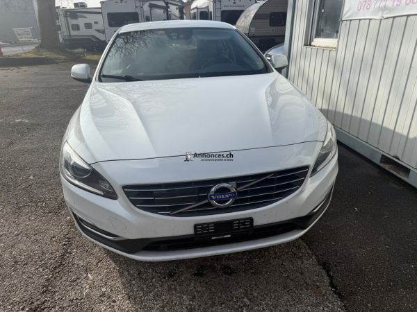 VOLVO V60 T5 Kinetic Geartronic