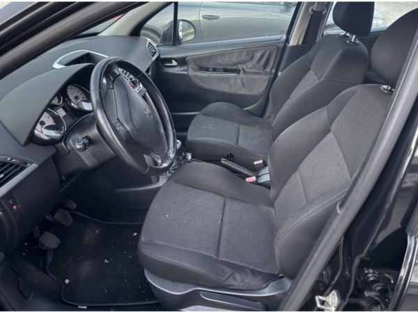 PEUGEOT 207 SW 1.4 16V Trendy