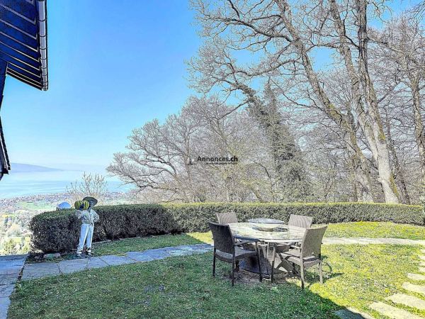 Villa d’Exception avec Vue Majestueuse
