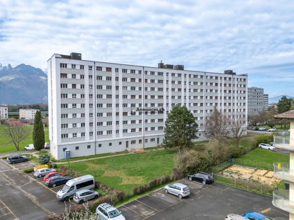 À louer appartement rénové de 2 pièces au 3ème étage (321)